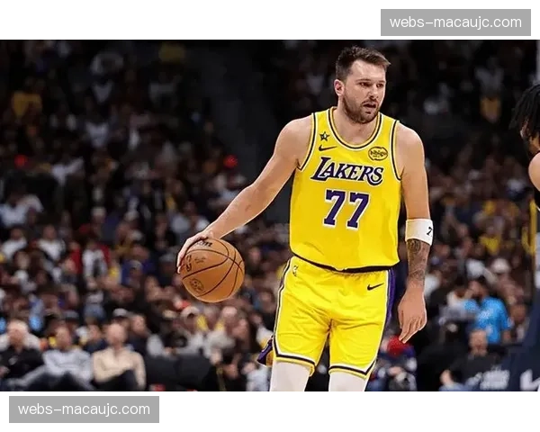 湖人东契奇使用率控制在33%左右，球队进攻效率联盟前五