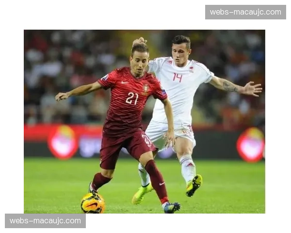 阿森纳萨卡与马丁内利两翼反复冲击 试图撕开葡萄牙体育防线