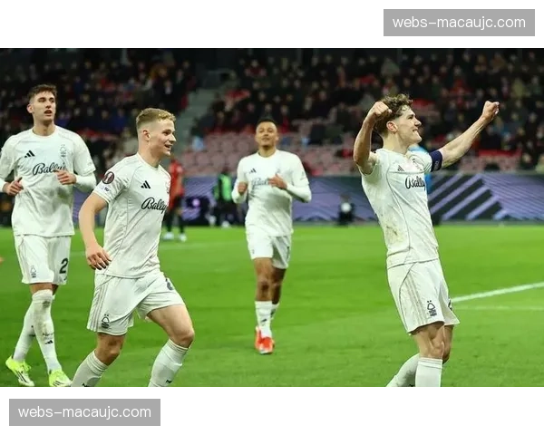 诺丁汉森林维拉1-1平局 两队保级争四目标均未实现